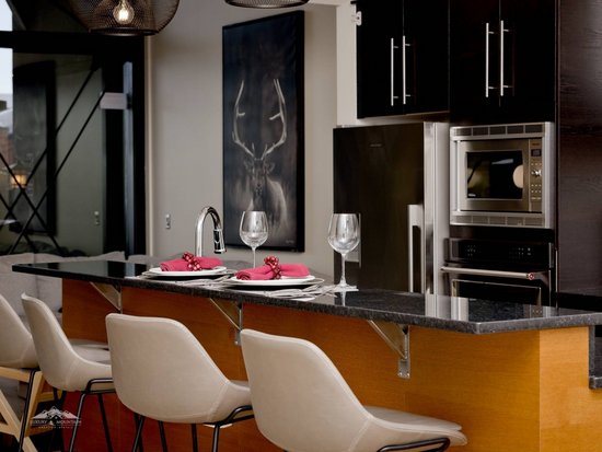 Big White 4 Bedroom Accommodation - The Edge - #3734