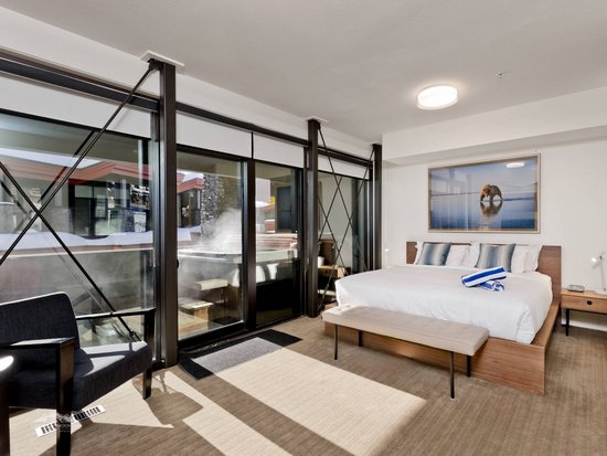 Big White 4 Bedroom Accommodation - The Edge - #3734