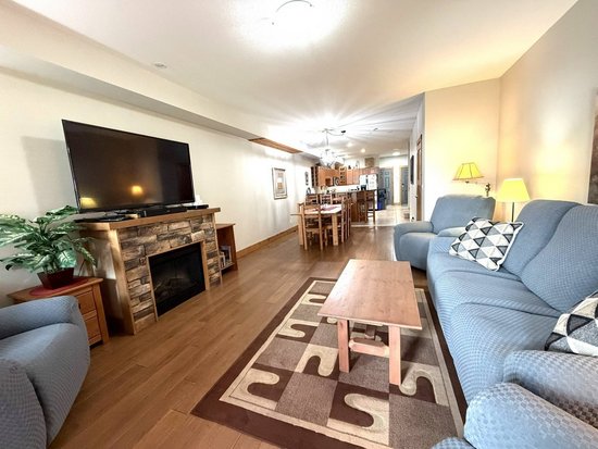 Osoyoos 3 Bedroom Accommodation - Casa Del Mila Oro Resort - #3739