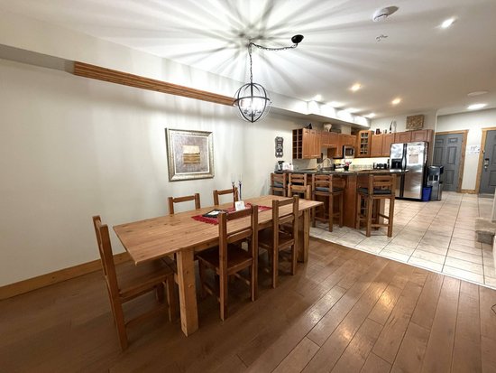 Osoyoos 3 Bedroom Accommodation - Casa Del Mila Oro Resort - #3739