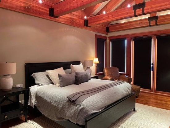 Whistler 4 Bedroom Accommodation - Chalet/House - #3757 Whistler 4 Bedroom Accommodation - Chalet/House - #3757