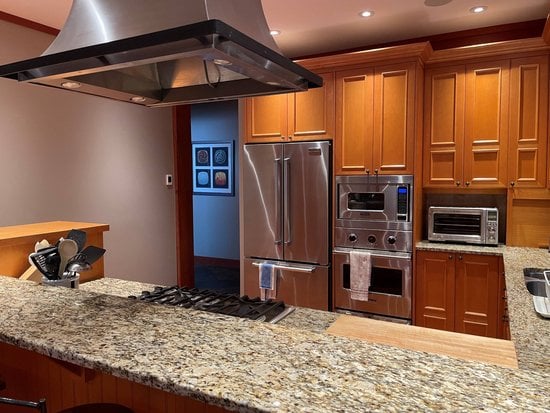 Whistler 4 Bedroom Accommodation - Chalet/House - #3757 Whistler 4 Bedroom Accommodation - Chalet/House - #3757