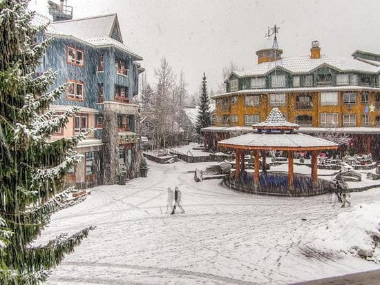 Whistler 2 Bedroom Accommodation - Whistler Town Plaza - Deer Lodge - #3798