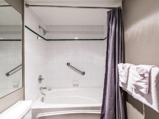 Whistler 2 Bedroom Accommodation - Whistler Town Plaza - Deer Lodge - #3798