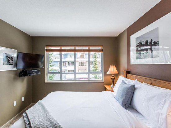 Whistler 1 Bedroom Accommodation - Whistler Town Plaza - Deer Lodge - #3800
