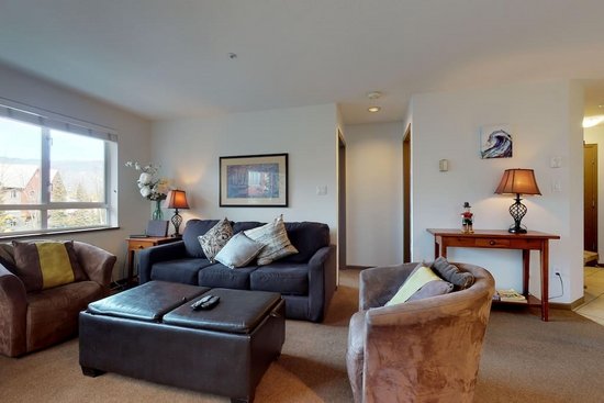 Whistler 1 Bedroom Accommodation - Whistler Town Plaza - Bear Lodge - #3804