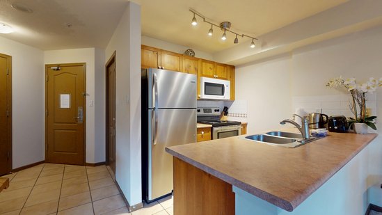 Whistler 1 Bedroom Accommodation - Whistler Town Plaza - Bear Lodge - #3804