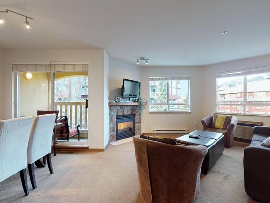 Whistler 1 Bedroom Accommodation - Whistler Town Plaza - Bear Lodge - #3804