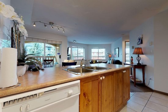 Whistler 1 Bedroom Accommodation - Whistler Town Plaza - Bear Lodge - #3804