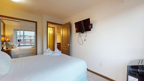 Whistler 1 Bedroom Accommodation - Whistler Town Plaza - Bear Lodge - #3804