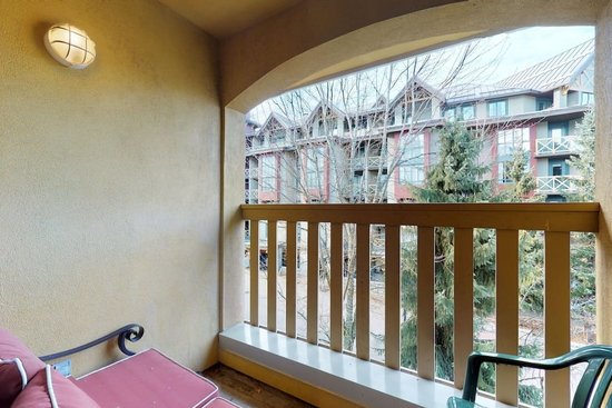 Whistler 1 Bedroom Accommodation - Whistler Town Plaza - Bear Lodge - #3804