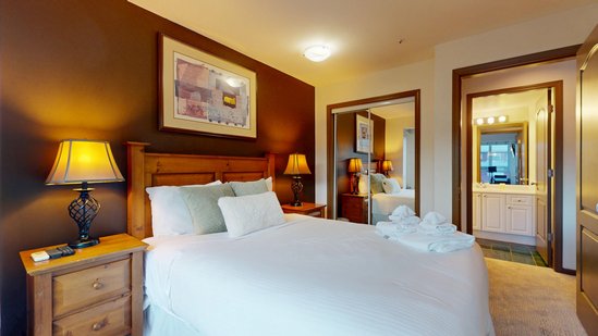 Whistler 1 Bedroom Accommodation - Whistler Town Plaza - Bear Lodge - #3804