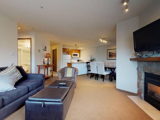 Whistler 1 Bedroom Accommodation - Whistler Town Plaza - Bear Lodge - #3804