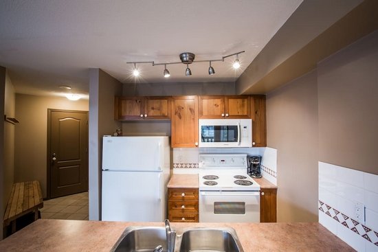 Whistler 1 Bedroom Accommodation - Whistler Town Plaza - Bear Lodge - #3804