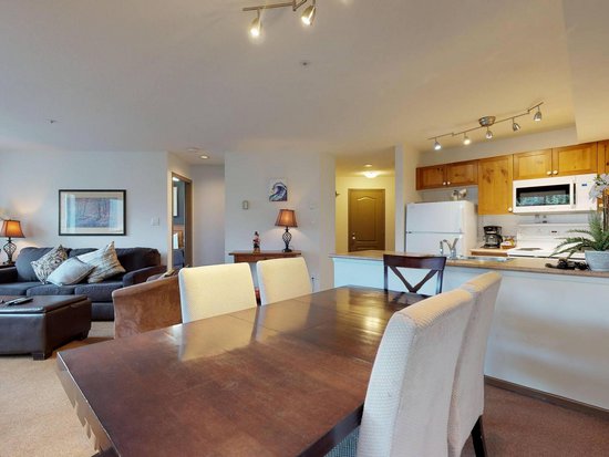 Whistler 1 Bedroom Accommodation - Whistler Town Plaza - Bear Lodge - #3804