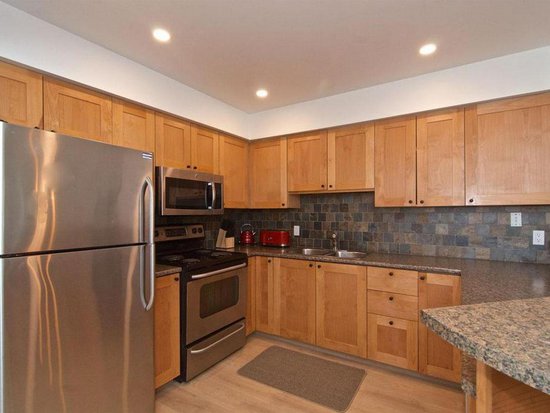 Whistler 3 Bedroom Accommodation - Powderhorn - #3805