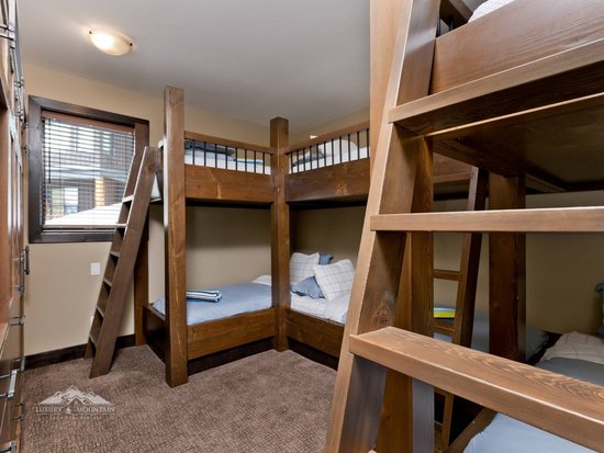 Big White 6 Bedroom Accommodation - White Caviar - #3808 Big White 6 Bedroom Accommodation - White Caviar - #3808