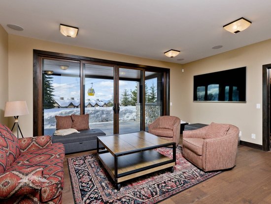 Big White 6 Bedroom Accommodation - White Caviar - #3808 Big White 6 Bedroom Accommodation - White Caviar - #3808
