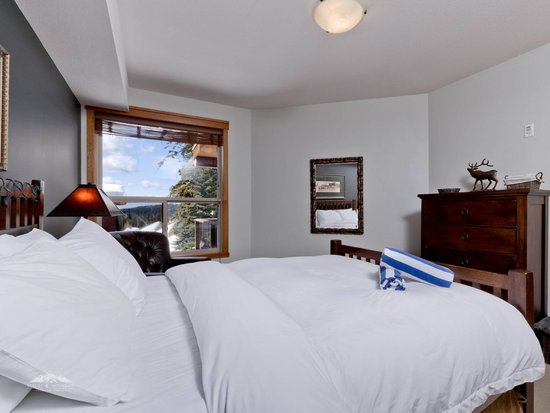 Big White 3 Bedroom Accommodation - Snowbird Lodge - #3814