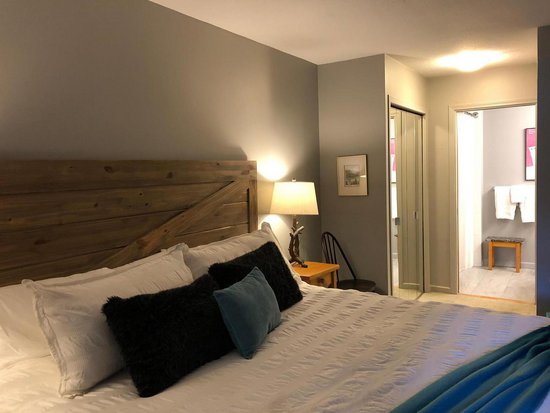 Whistler 2 Bedroom Accommodation - Gleneagles - #3902