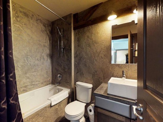 Big White 2 Bedroom Accommodation - Timbers - #3922 Big White 2 Bedroom Accommodation - Timbers - #3922