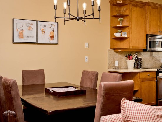 Big White 3 Bedroom Accommodation - Aspens - #3924