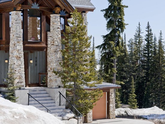 Big White 4 Bedroom Accommodation - Magnificent Moonshine - #3925