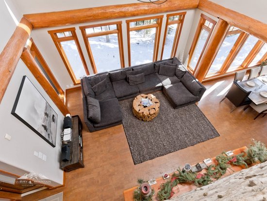 Big White 4 Bedroom Accommodation - Magnificent Moonshine - #3925