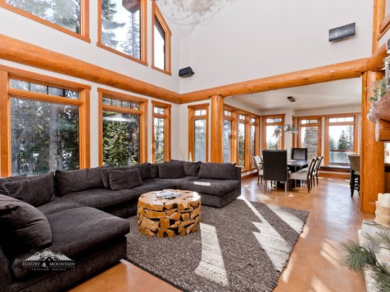 Big White 4 Bedroom Accommodation - Magnificent Moonshine - #3925