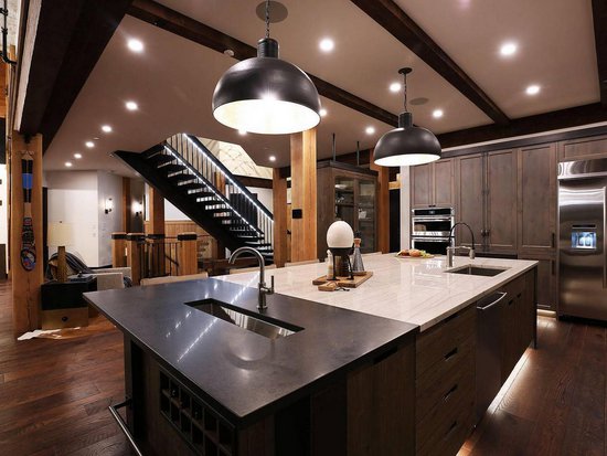 Big White 6 Bedroom Accommodation - Snow Peaks - #3926