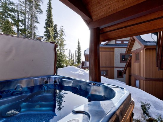 Big White 4 Bedroom Accommodation - Snow Pine Estates - #3932