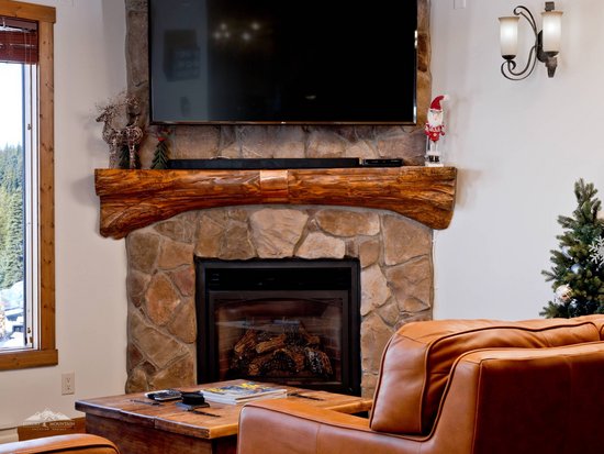 Big White 4 Bedroom Accommodation - Snow Pine Estates - #3932