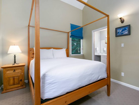 Whistler 4 Bedroom Accommodation - Northern Lights - #3942 Whistler 4 Bedroom Accommodation - Northern Lights - #3942