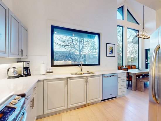 Whistler 4 Bedroom Accommodation - Northern Lights - #3942