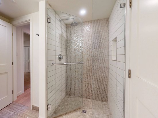 Whistler 4 Bedroom Accommodation - Northern Lights - #3942