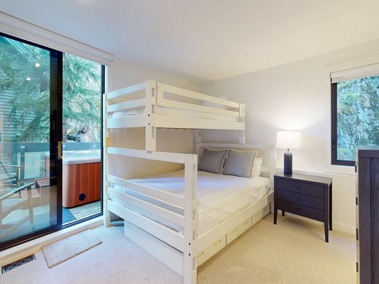 Whistler 4 Bedroom Accommodation - Northern Lights - #3942
