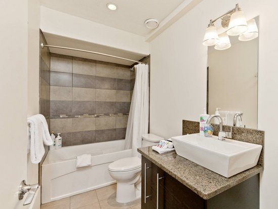 Big White 4 Bedroom Accommodation - The Edge - #3947