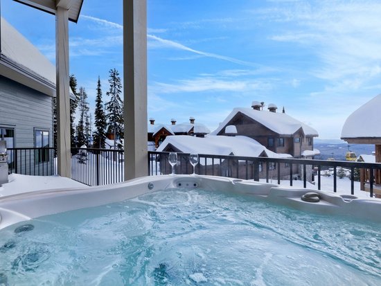 Big White 5 Bedroom Accommodation - Raven's Wing - #3948 Big White 5 Bedroom Accommodation - Raven's Wing - #3948