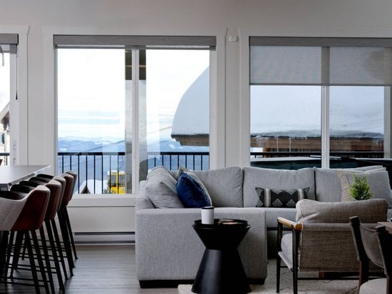 Big White 5 Bedroom Accommodation - Raven's Wing - #3948 Big White 5 Bedroom Accommodation - Raven's Wing - #3948