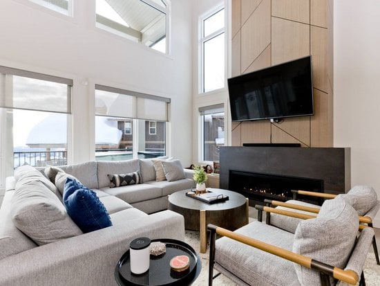 Big White 5 Bedroom Accommodation - Raven's Wing - #3948 Big White 5 Bedroom Accommodation - Raven's Wing - #3948