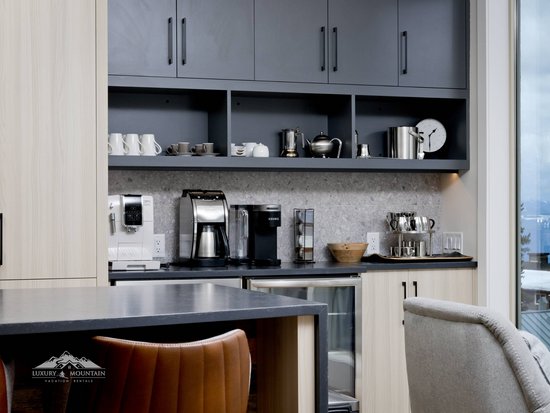 Big White 5 Bedroom Accommodation - Raven's Crest - #3949