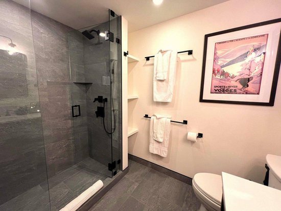 Whistler 5 Bedroom Accommodation - Nicklaus North - #3981 Whistler 5 Bedroom Accommodation - Nicklaus North - #3981