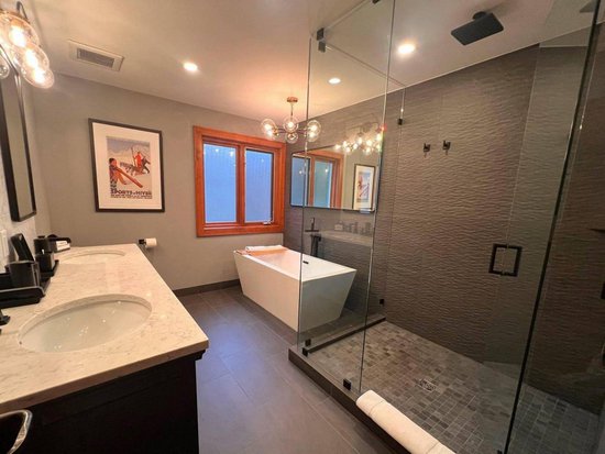 Whistler 5 Bedroom Accommodation - Nicklaus North - #3981 Whistler 5 Bedroom Accommodation - Nicklaus North - #3981