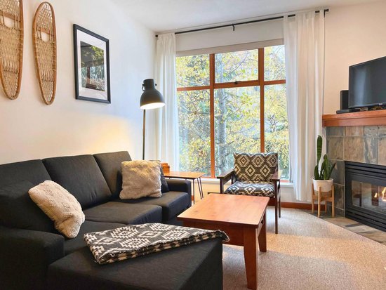 2 Bedroom Whistler Vacation Rental - Stoney Creek - North Star