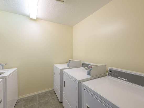 Big White 3 Bedroom Accommodation - Snow Ghost Inn - #4014 Big White 3 Bedroom Accommodation - Snow Ghost Inn - #4014
