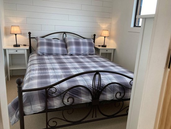 Big White 3 Bedroom Accommodation - Snow Ghost Inn - #4014 Big White 3 Bedroom Accommodation - Snow Ghost Inn - #4014