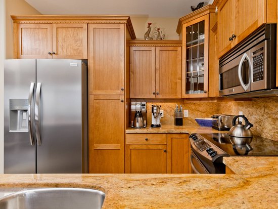 Big White 3 Bedroom Accommodation - Aspens - #4027