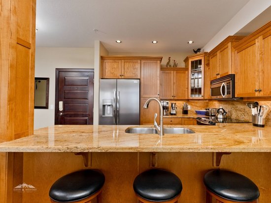 Big White 3 Bedroom Accommodation - Aspens - #4027