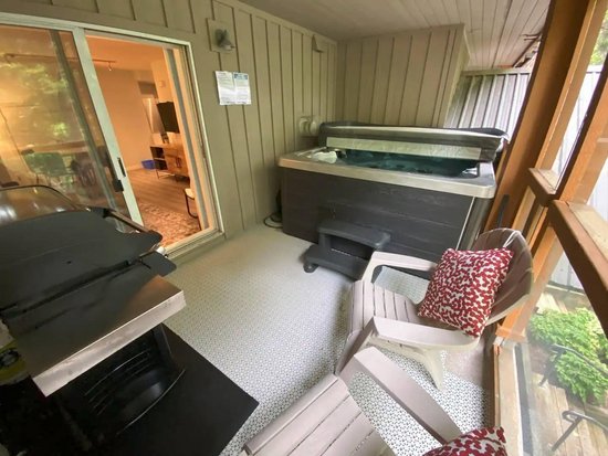 Whistler 2 Bedroom Accommodation - Glacier's Reach - #4050