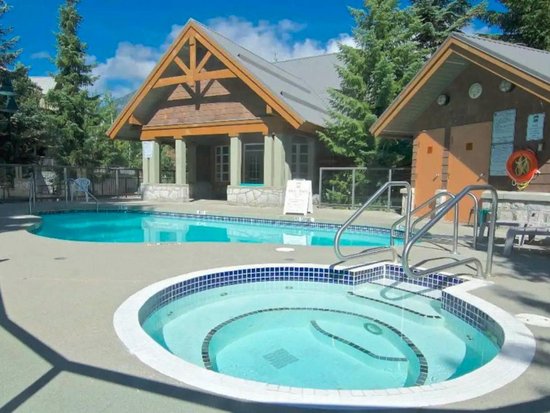 Whistler 2 Bedroom Accommodation - Glacier's Reach - #4050